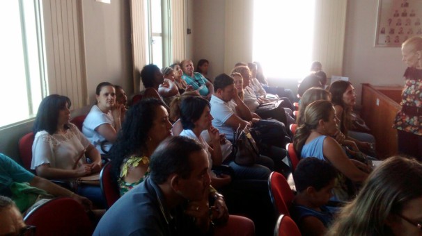 Diversas classes de servidores receberão abonos e gratificações