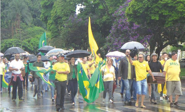 No ano passado, manifestações contra o governo também foram realizadas em Araguari