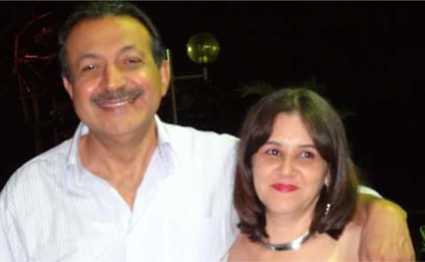 Francismar Alice Ribeiro Cruz aniversariante do dia 27 ao lado do esposo Sebastião Luiz da Cruz 