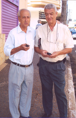 Honor Machado cumprimenta o amigo Carlos Gomes pelo aniversário que acontece 