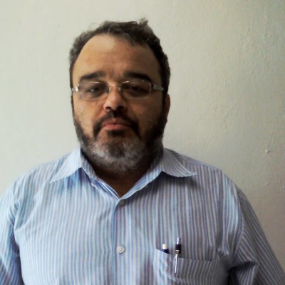 “Acho que devemos começar a limpeza pela Presidente para dar o exemplo, mas temos que fazer essa limpeza no Congresso Nacional, nas Assembleias Legislativas, nas Câmaras de Vereadores e Prefeituras.” Leonardo Procópio Montes, 43 anos, Consultor Agropecuário.