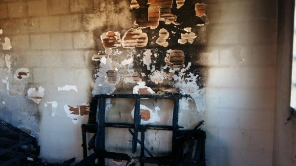 Incêndio queimou o forro de PVC e alguns móveis da residência