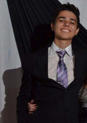 Lucas de Lima Vasconcelos Moreira completa hoje 19 anos 