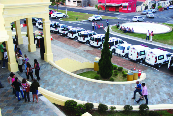 O evento contou com a presença da imprensa, autoridades, secretários municipais e da população em geral.