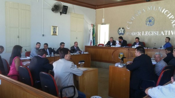 Projetos referentes à dotações orçamentárias receberam pedido de vista