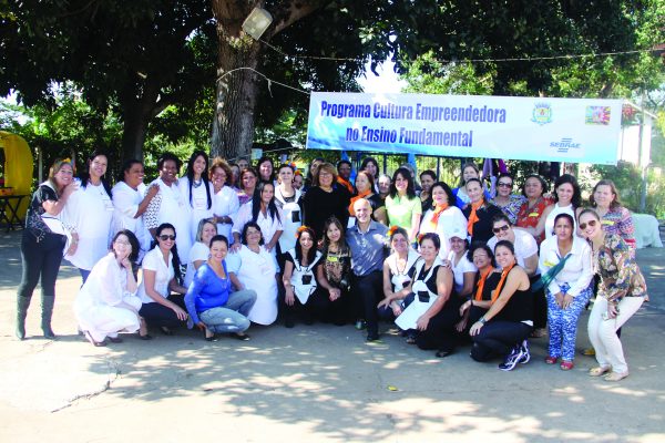 Curso orientado pelo Sebrae reuniu professores e representantes municipais 