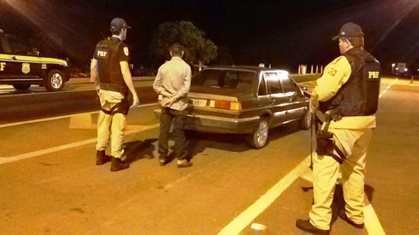 Homem seguia para Goiás colocando sua vida e a de terceiros em risco (Foto PRF)