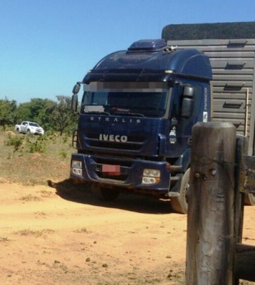 Caminhão IVECO/STRALIS foi apreendido