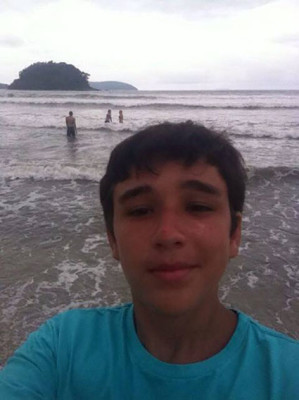 Victor Hugo Fernandes Leão, aniversariante do dia 21. Filho de Lilian Fernandes Oliveira Leão e Claudionor Almeida Leão 