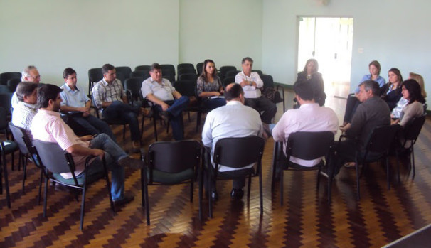 Empresários se reuniram com o prefeito Raul Belém na manhã de terça-feira, 17