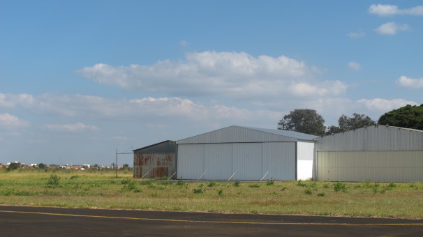 Hangares do Aeroporto estão em situação irregular