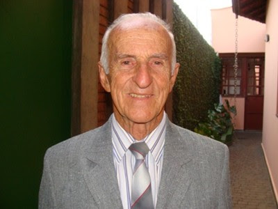 O ex-prefeito Miguel de Oliveira levou em conta o momento desfavorável em que Dilma foi eleita presidente.  “Legalmente correto [o processo de impeachment]. Ela recebeu uma herança maldita. Tentou administrar, mas não foi feliz. Quanto ao Temer, não acho que precisamos de professores e nem pensadores no momento. Precisamos de um político e só ele sobrou para administrar essa lambança que está aí. Ele pegou um abacaxi.”