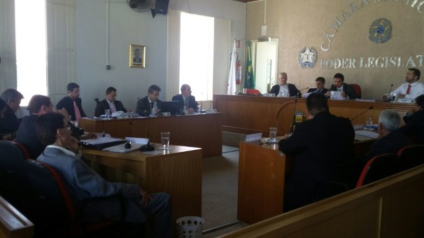 Todos os vereadores estiveram presentes na sessão ordinária da Câmara desta terça-feira, 10