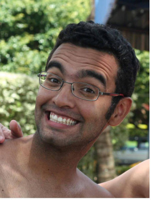 Quem comemorou aniversário neste último domingo, dia 5, foi o meu irmão Pedro Humberto Borges Santos. O educador físico recebeu alguns amigos e familiares para a chegada de mais um ano de vida. Deixo registrados aqui os votos de felicidade, saúde e muitas conquistas. #ParabénsPedrão