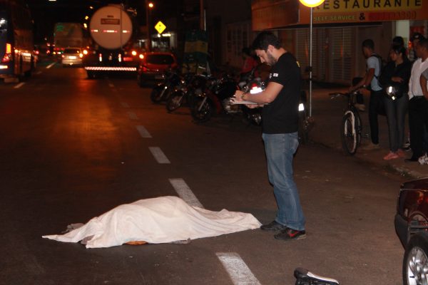 Ciclista de 73 anos morre em acidente na avenida Mato Grosso