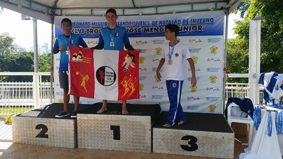 Equipe de natação do Pica-Pau encerra o semestre com ótimos