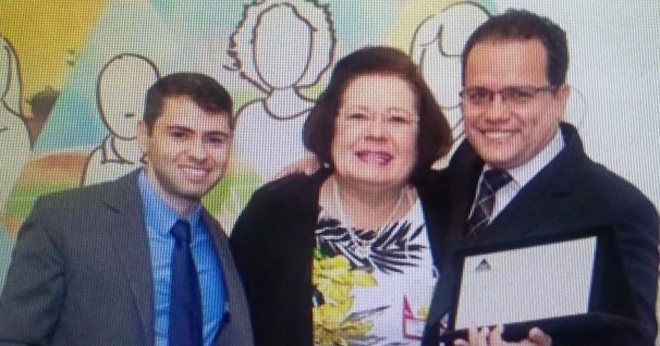 Em premiação realizada na capital do Estado, o promotor de Justiça da Comarca de Araguari André Luís Alves de Melo obteve o terceiro lugar no Quarto Concurso de Melhores Práticas do Ministério Público de Minas Gerais