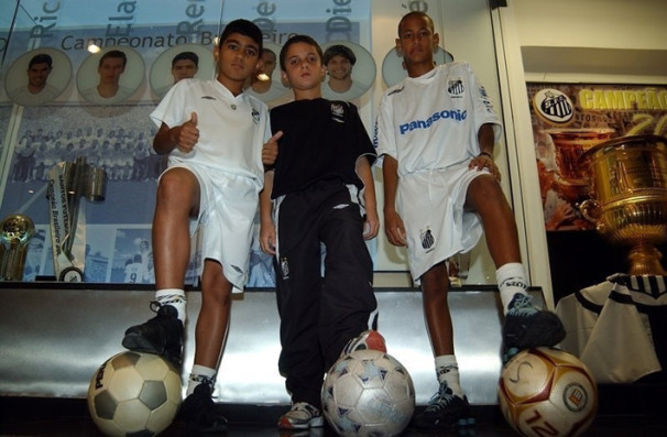 Gabigol, Jean Chera e Neymar nas categorias de base do Santos