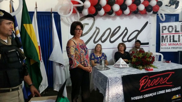 Evento reuniu militares e representantes da escola e da secretaria de Educação