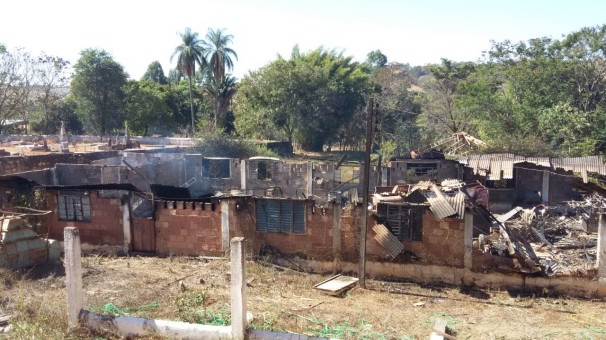 Diversos materiais foram destruídos pelo fogo