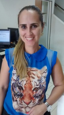 Karina Liotti Guimarães Marques Pereira, 37 anos, docente - “Presentearia Araguari com mais saúde e mais educação. Em relação ao lazer, eu cuidaria melhor do nosso bosque, pois é um local usado para caminhada e para a interação das pessoas. Araguari é uma cidade muito promissora, que precisa apenas de pessoas capazes de fazê-la progredir”.