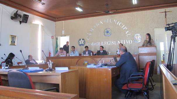 Sessão ordinária foi promovida na manhã desta terça-feira