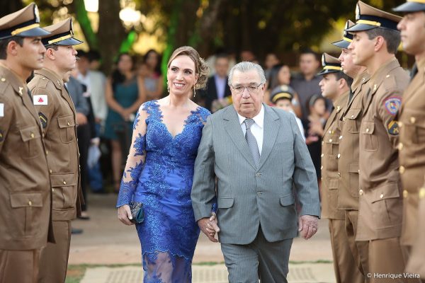 Nadia Arantes da Cunha e Fernando Antônio Leal da Cunha – Mãe e avô da noiva 