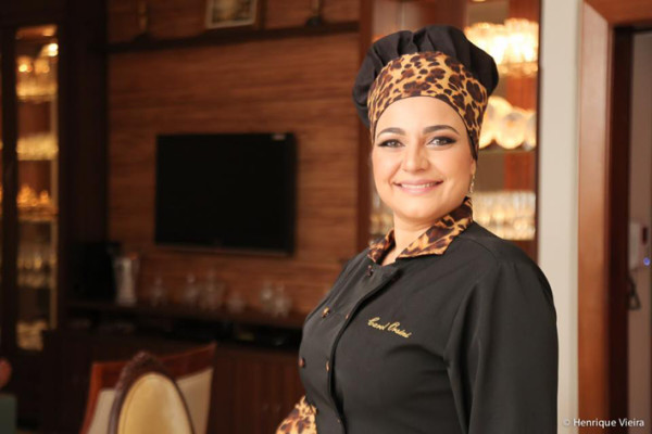  Antecipando festejos para a elegante “Chef” Carol Orsini, pelo aniversário que acontece no próximo domingo, 21. O meu abraço e votos de saúde e sucesso!