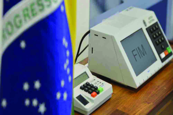 Partidos devem garantir registros de candidaturas informando à Justiça Eleitoral CNPJ e prestação de contas