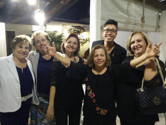 De braços abertos recebi as presenças de Vanda Monteiro Amaral, Maria Otília Carvalho, Heleni Alessi, Gleidson Martins e Auristela Neves