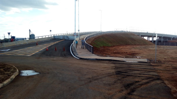 oradores afirmam que a obra facilitará o acesso ao centro da cidade