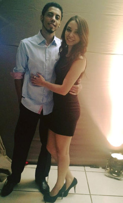 Quem comemora mais um ano de vida hoje é meu quase primo, Felipe Mattos. O paulista é quase um araguarino! Está residindo em nossa cidade há algum tempo e tem um carinho enorme por aqui. Hoje ele faz parte dos Borges e os Borges fazem parte da sua vida. A namorada Lyanna acompanha o aniversariante na foto. Deixo aqui os parabéns pelo dia e muitas conquistas neste restinho de 2016. #BorgeA