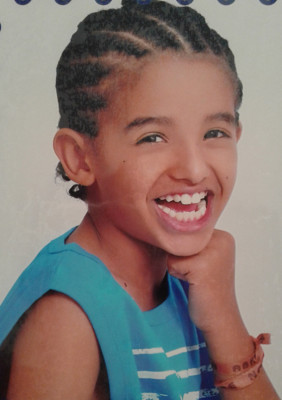 Luiz Gustavo Pereira Marques completa hoje 12 anos recebendo o carinho da mamãe Laura Carolina Pereira Rodrigues e do irmão Wallaf Henrique também de José Carlos Feliciano 