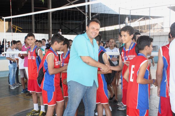 As partidas finais do Voleibol feminino e masculino aconteceram no complexo esportivo do Araguari Tênis Clube (ATC) 