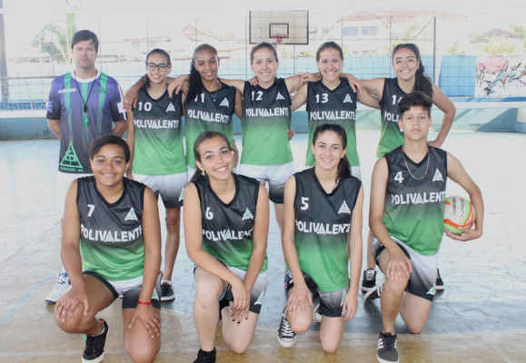 Campeões do voleibol nas Olimpíadas Estudantis de Araguari saem hoje