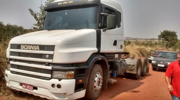 Polícia Civil recupera caminhão de carga de café roubado em Araguari