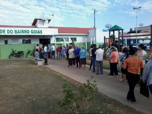 Equipe da unidade de saúde do bairro Goiás realizou a distribuição de mais de 160 exames laboratoriais