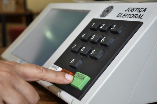 Certificação das informações deve ser feita para evitar problemas quanto a identificação do candidato nas urnas 