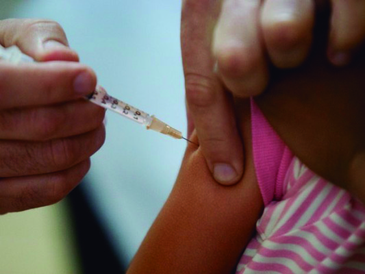 Ação é voltada para às pessoas de até cinco anos de idade ou entre 9 e 15 anos