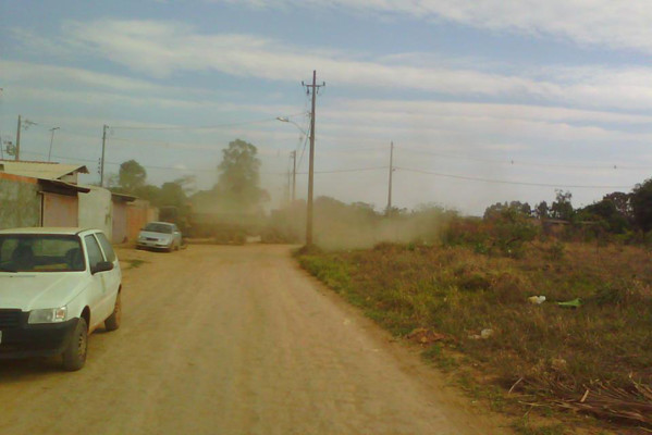Ruas do bairro Novo Horizonte também são contempladas com a pavimentação