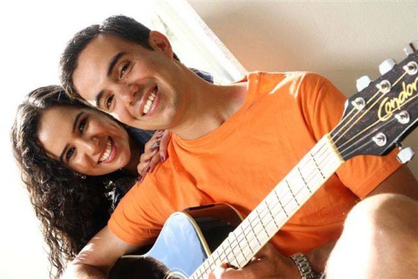 Eder Da Silva Martins anivesariante do dia 3, ao lado da esposa Danielle Vitorino