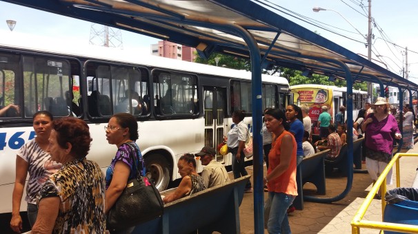 Araguarinos podem ficar sem transporte coletivo 