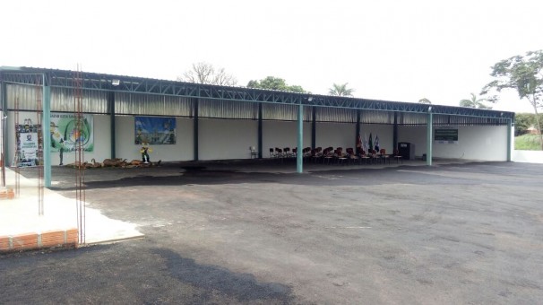 Garagem possui espaço para todas as viaturas e embarcações