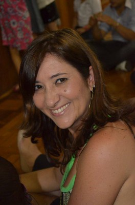 Bia Oliveira aniversariante de hoje