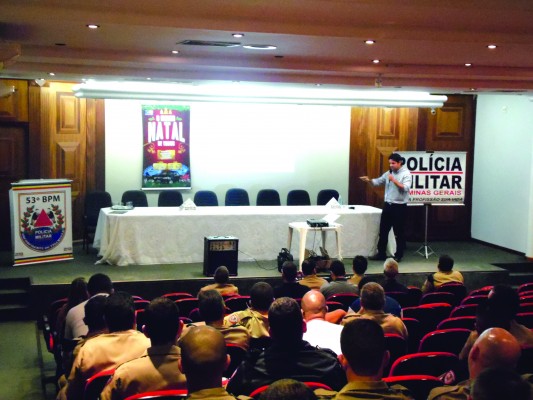 Ciclos de palestras foram realizados no auditório da CDL