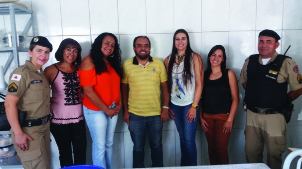 Confraternização foi promovida no início da tarde desta sexta-feira