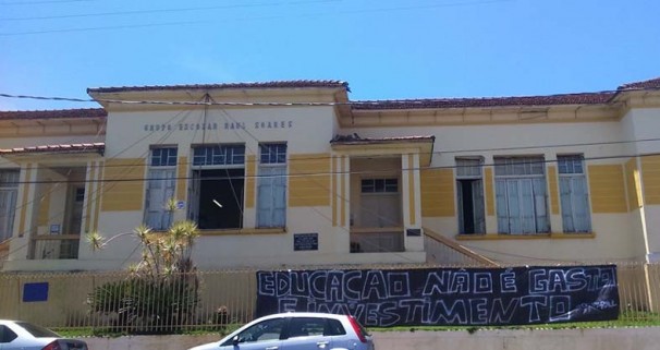 Mensagem na Escola Raul Soares em Araguari