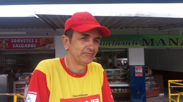 “Precisa melhorar muito. Eu já imaginava a paralisação. Em final de mandato é esperado que isso aconteça. A expectativa é que o prefeito eleito cumpra com as promessas. Se não oferecer ônibus gratuito, que pelo menos melhore os serviços”. Jair Junior, vendedor