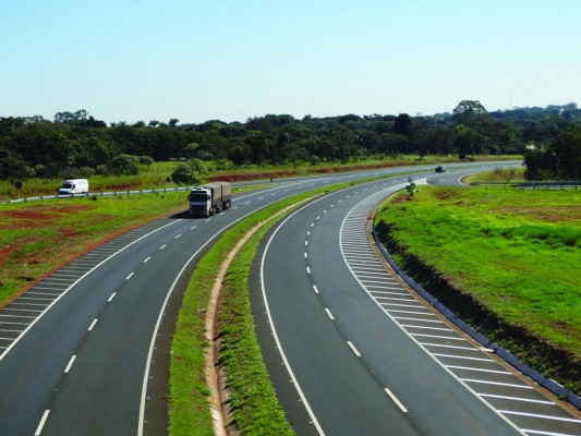 Trecho da BR-050, no município de Araguari