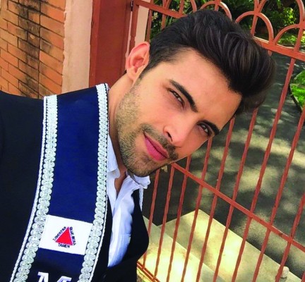 Araguarino trabalha como modelo e ator